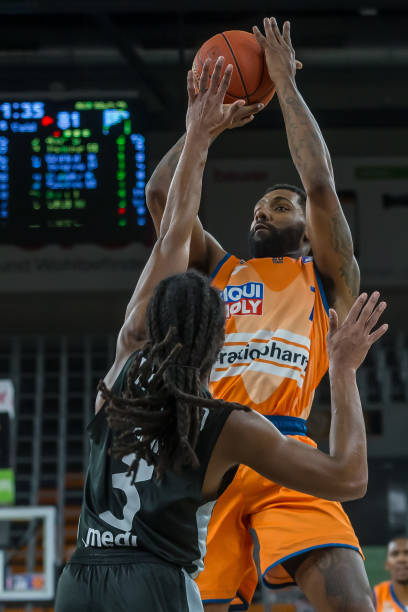 织型中场 织型中场