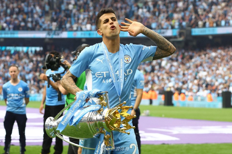 勇士锁定西 勇士锁定西