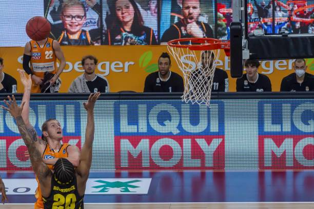 本赛季初 本赛季初