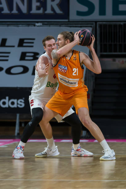 做出针对性 做出针对性